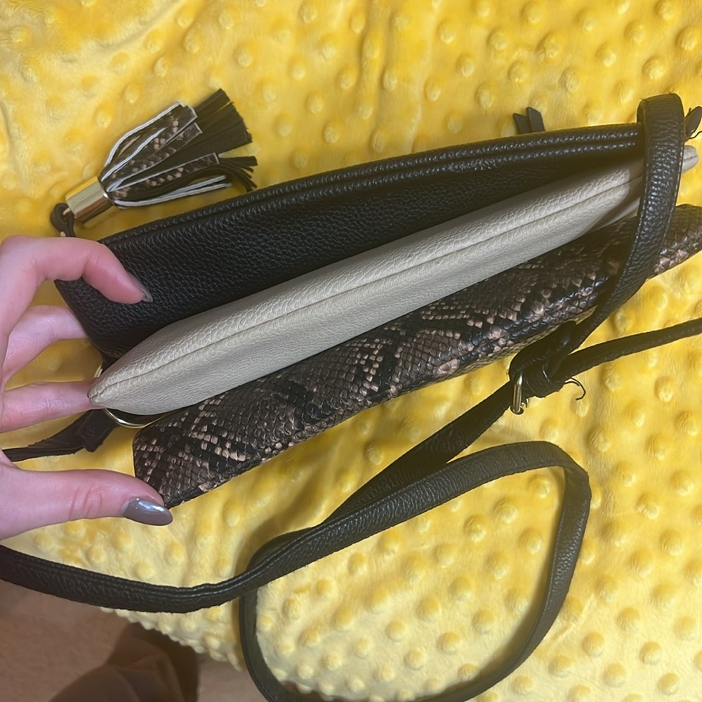 Purse - Picture 3 of 4